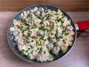 Pulpeciki w sosie serowo-śmietankowym